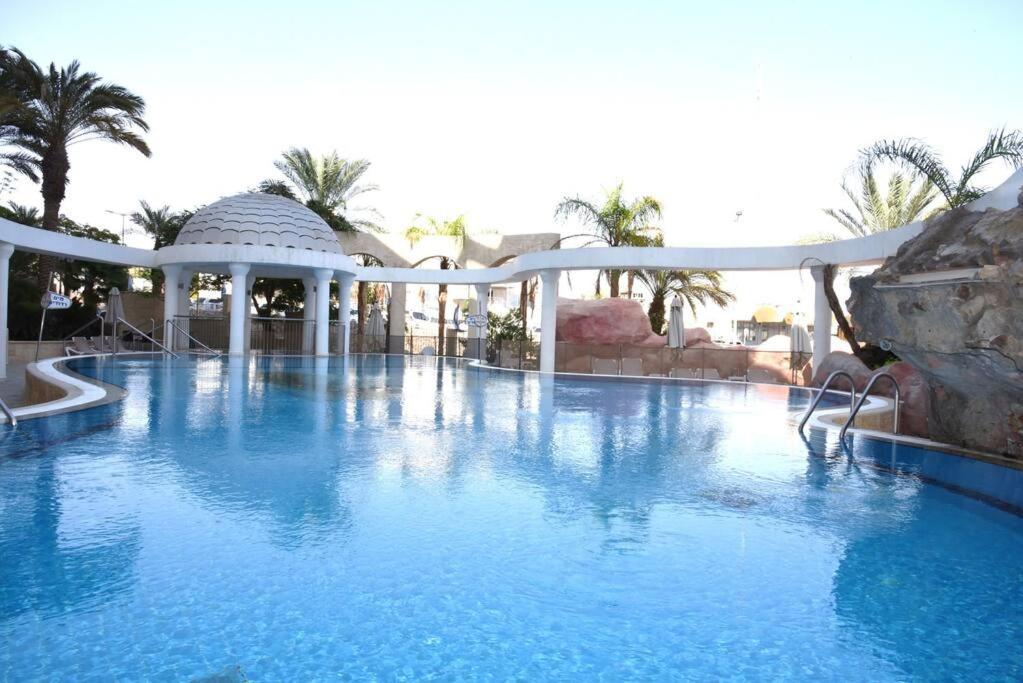 Sunny 3br Golf *
