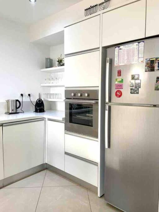 Sunny 3br Golf *